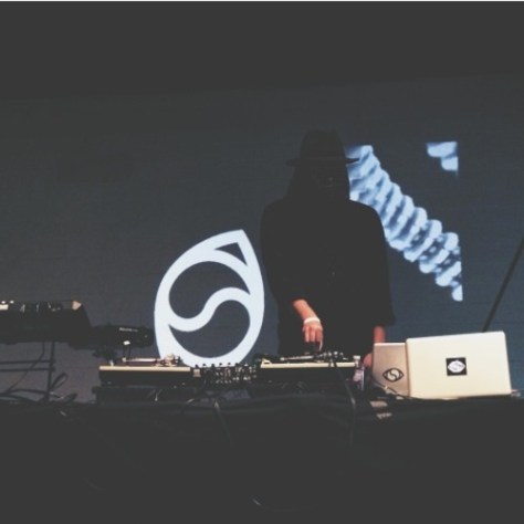 avatars-000075354999-c1issh-t500x500